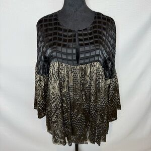 NWT Anis A Chic Black & Gold Silk Blend Patterned Flounce Blouse Sz S Boutique